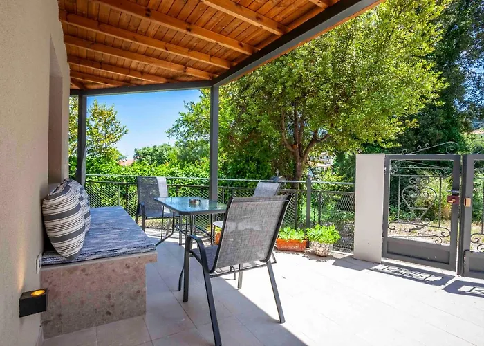 Case de vacanță Secret Spot House *